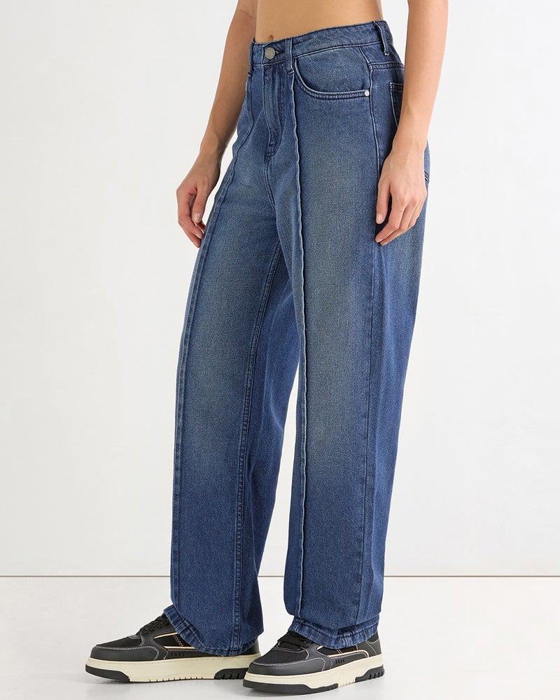 bewakoof Women's Blue Washed Straight Fit Jeans - Image 3